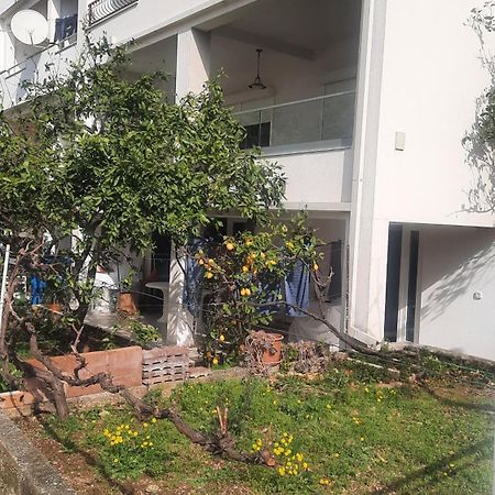 Apartman Lea Tucepi Exterior photo